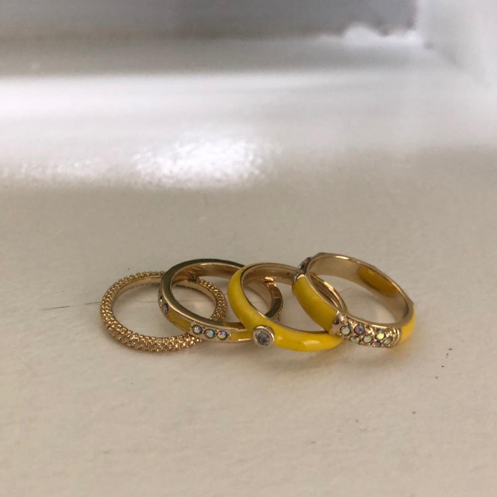 4 stackable rings